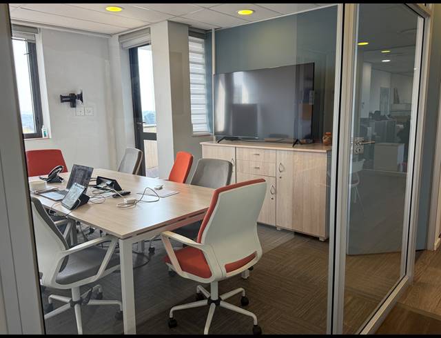 284M² OFFICE TO LET IN ROSEBANK